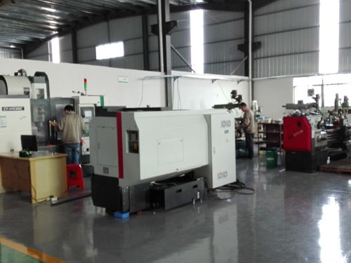 立樂熱熔膠機加工車間