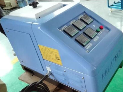 立樂3.5L常規熱熔膠和PUR熱熔膠通用機型